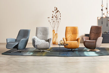 Designsessel mit acht attraktiven Untertellern und smarten Relaxfeatures